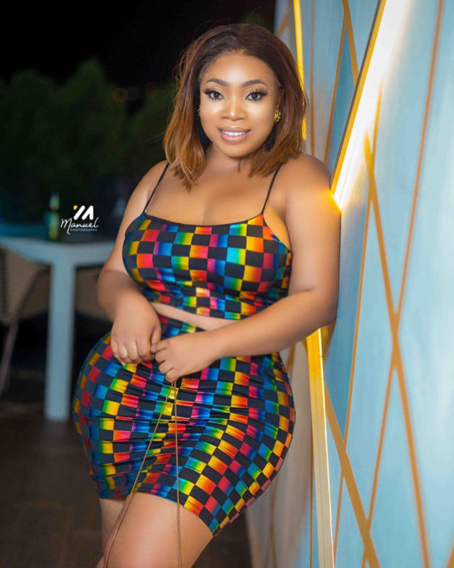 I Charge GHS 800 For Just One Instagram Post – Moesha Buduong Reveals