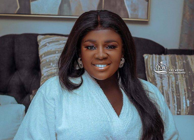 Just My Wigs Cost GH 17,000 – Tracey Boakye Brags Big Time From Germany