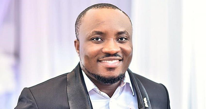  Sarkodie Hasn’t Shown Any Party Colors – DKB Makes Shocking U-turn (Video)