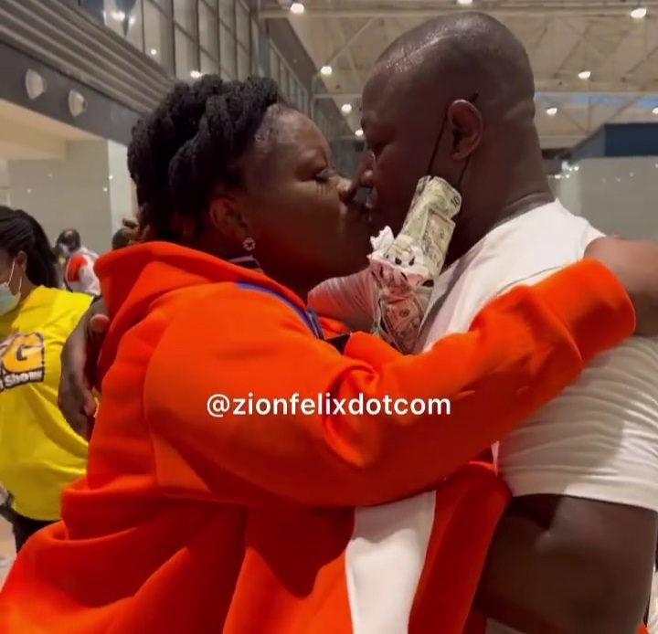 Video Of Mercy Asiedu Giving Her Husband A Passionate Kiss Before Her Dubai Trip Pops Up
